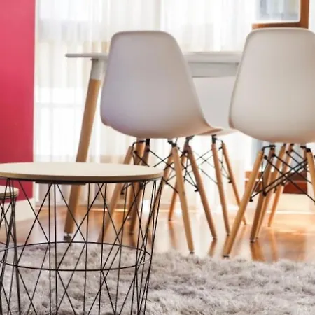 La Biblioteca Lägenhet